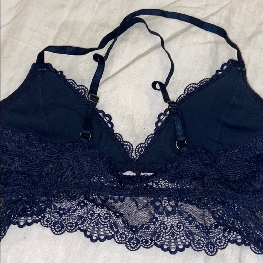 Bralette - Picture 2 of 3